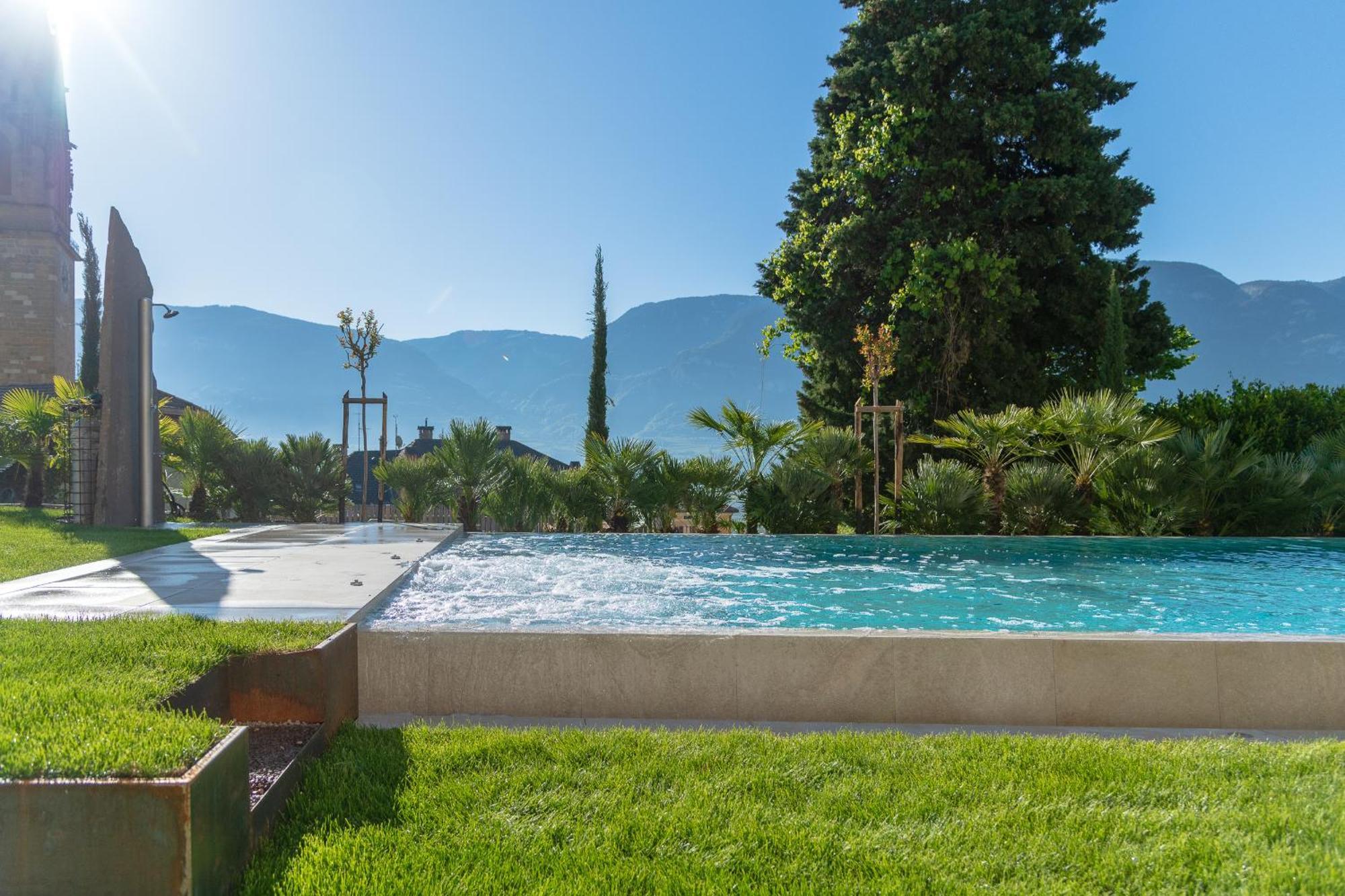 Hotel Goldene Traube Термено Экстерьер фото