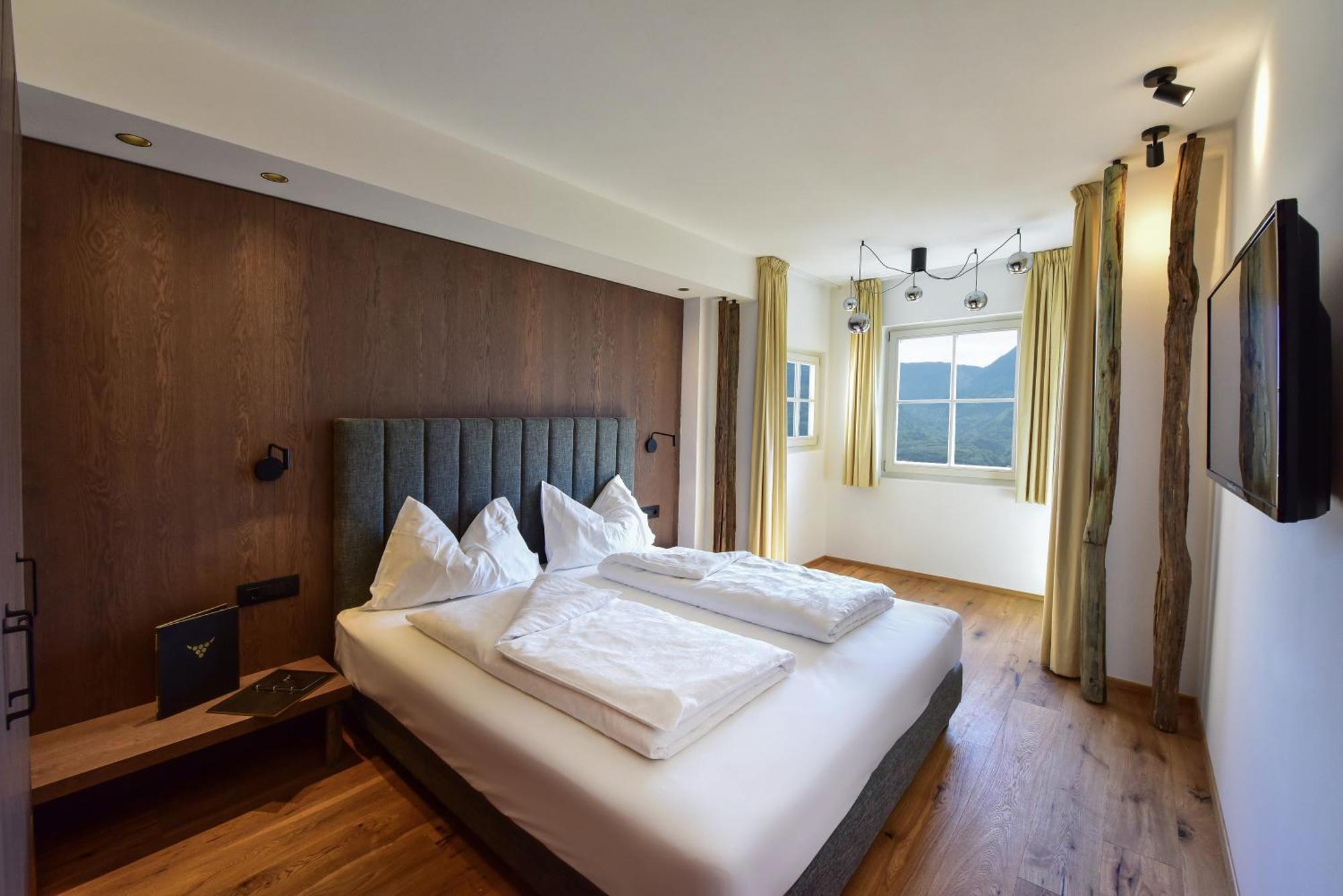 Hotel Goldene Traube Термено Экстерьер фото